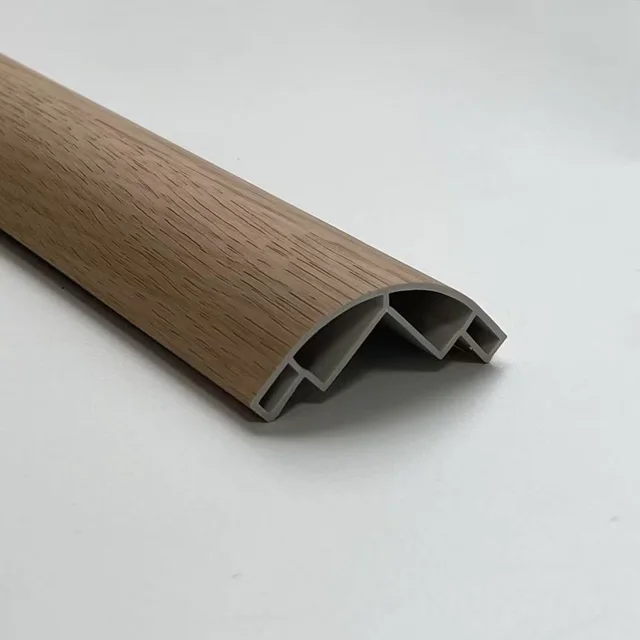 BS404 Corner Moulding