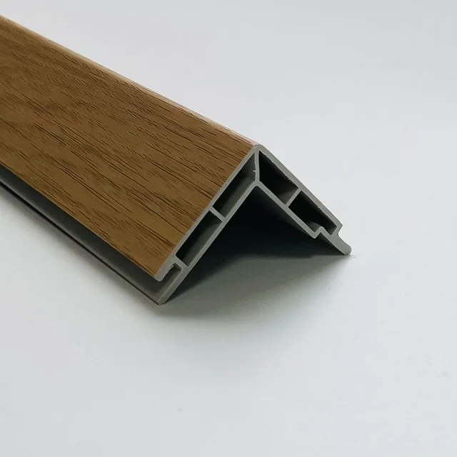 BS840 Corner Moulding